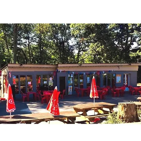 مكان تخييم Location Mobil-home Le Parc Des Roches